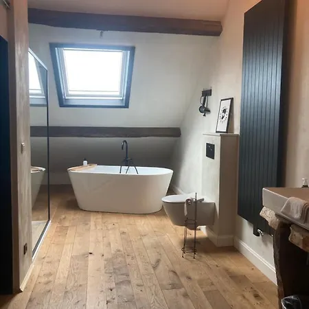 Alojamento de Acomodação e Pequeno-almoço Monsieur Doute 3*