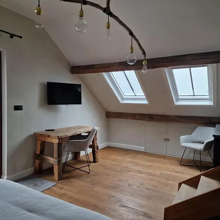 Frühstückspension Monsieur Doute